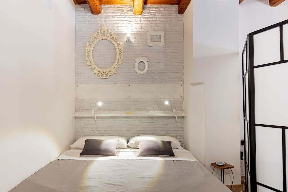 Palermo Palazzo Reale Modern Studio 4