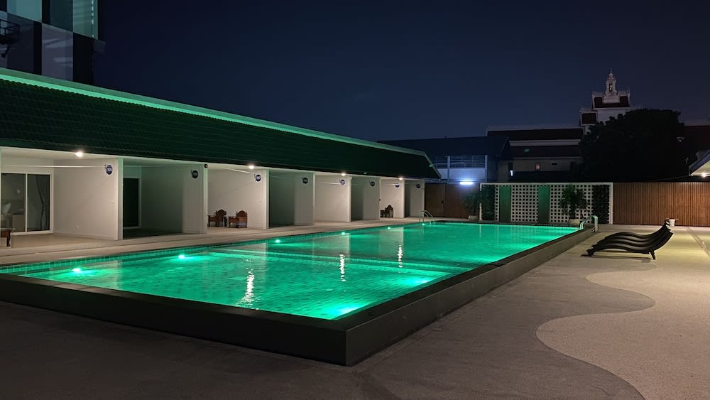 Luxe Villa 1