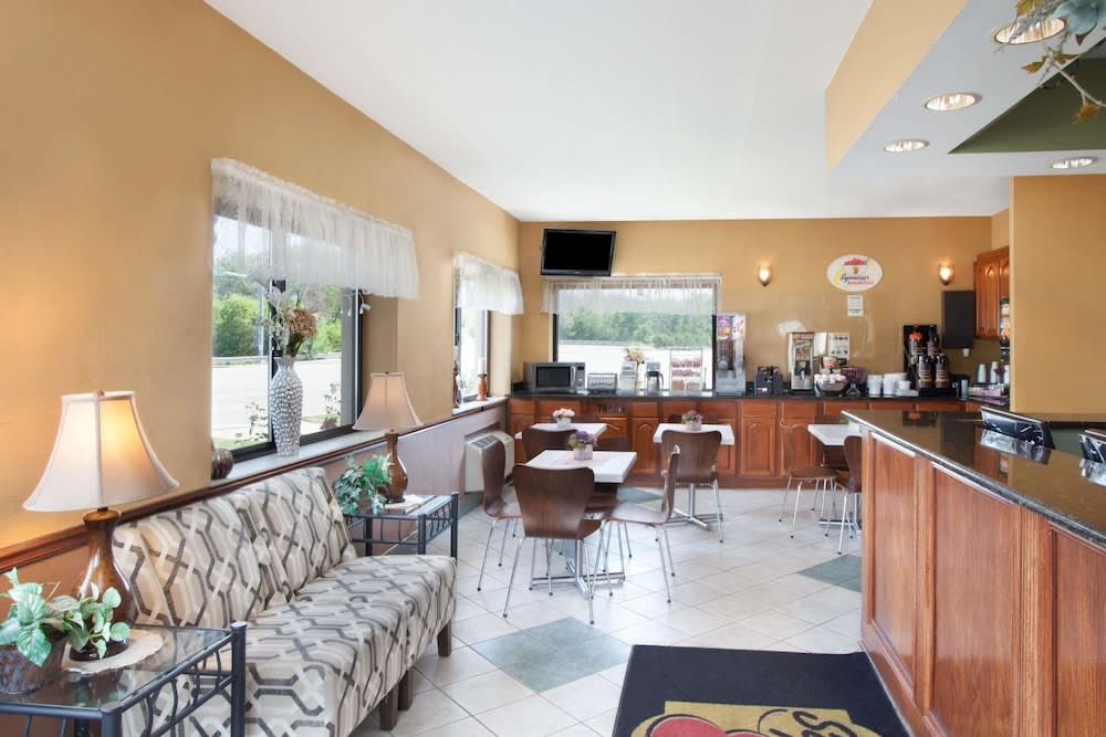 Super 8 by Wyndham Chicago/Rosemont/O'Hare/SE 2
