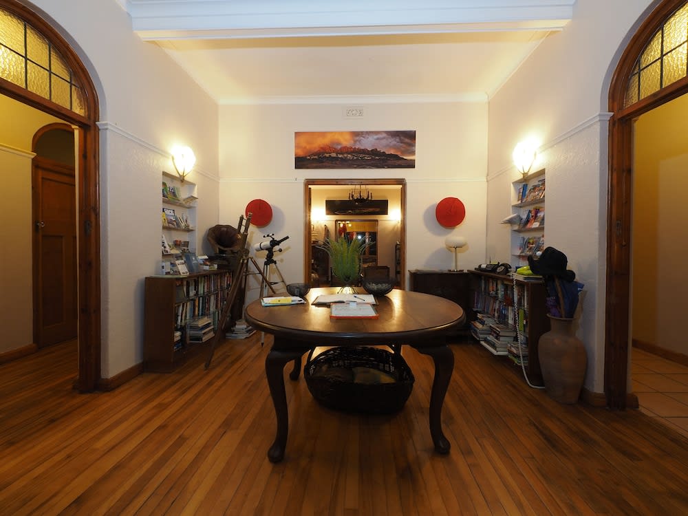 Redbourne Hilldrop Guesthouse B&B 2