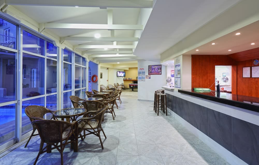 Cosman Hotel Apartments 2