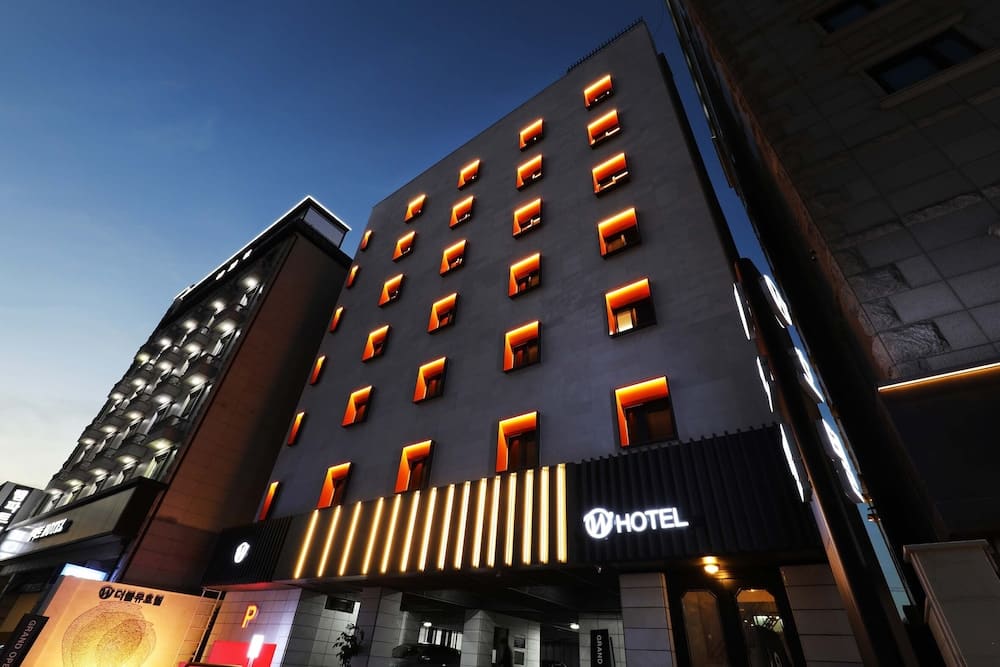 W Hotel 1