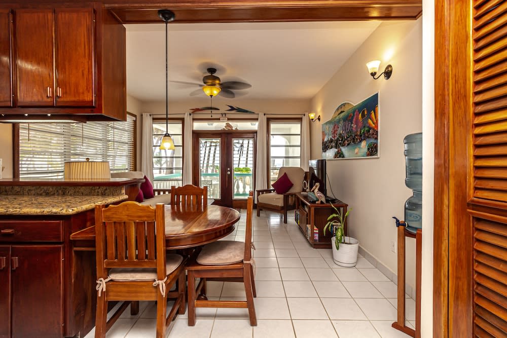 Coral Bay Villas - Lionfish Suite 2