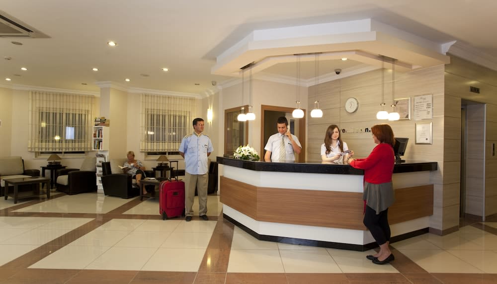 Remi Hotel 2