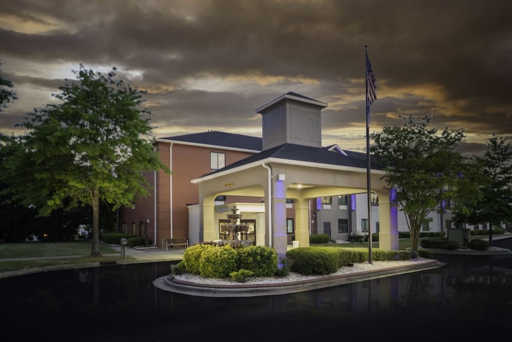 Holiday Inn Express Clayton by IHG 1