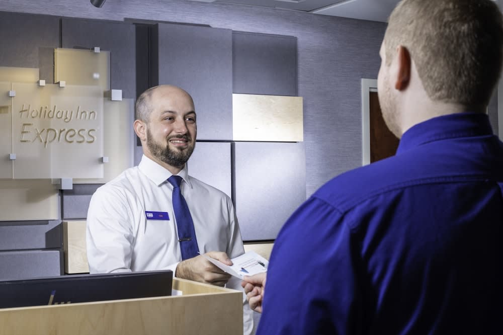 Holiday Inn Express Clayton by IHG 4