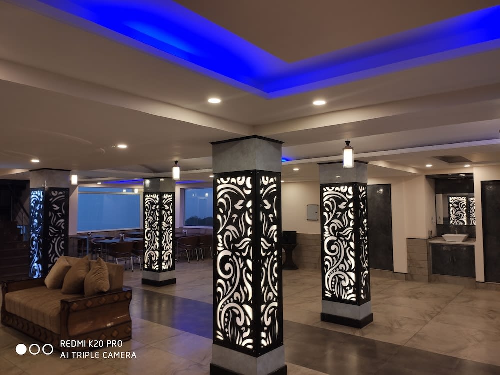 Wood Stock Kasauli - Rooms & Cottages - Panoramic View & Balcony Rooms 2