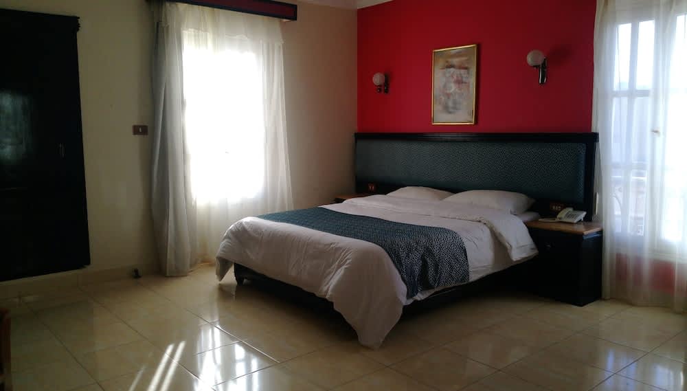 Davinci Beach Hotel 2