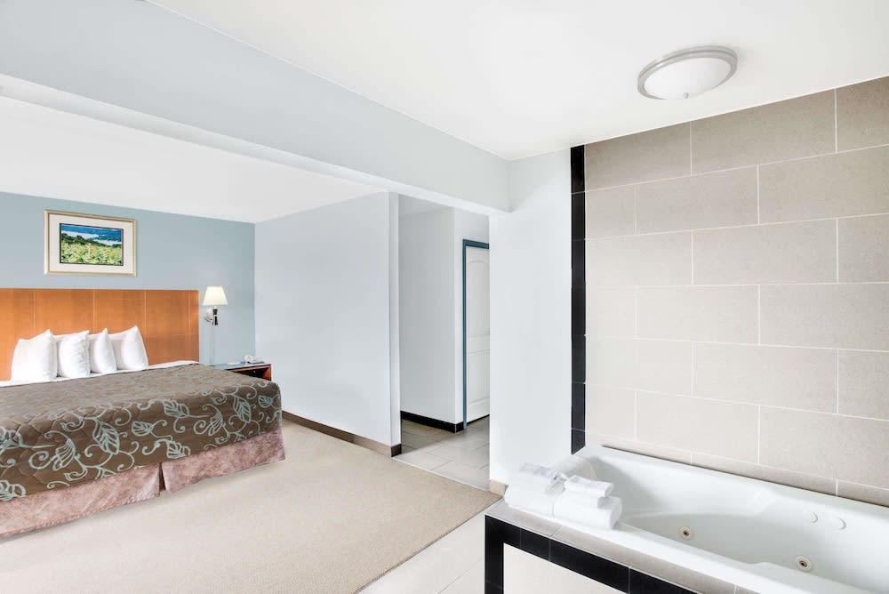 Days Inn by Wyndham Watertown Fort Drum 5