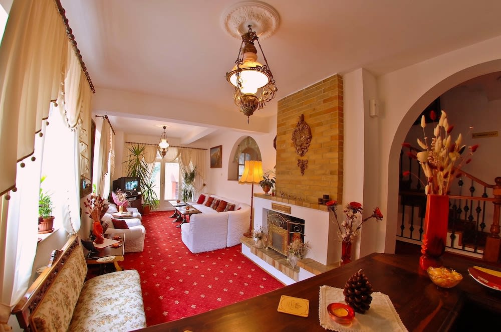 Villa-Hotel Escala 1