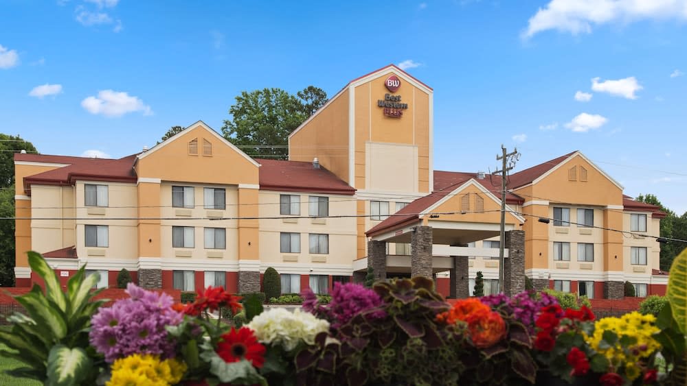 Best Western Plus Huntersville 1