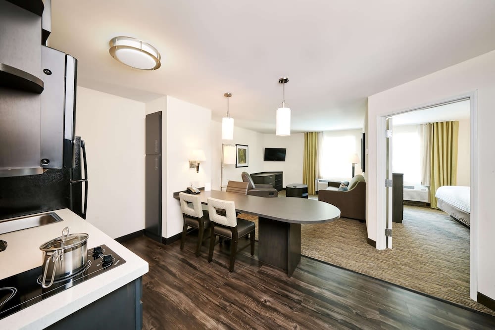 Sonesta Simply Suites Silicon Valley Santa Clara 2