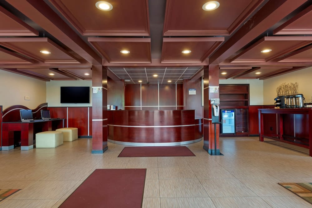BEST WESTERN PLUS Poconos 2