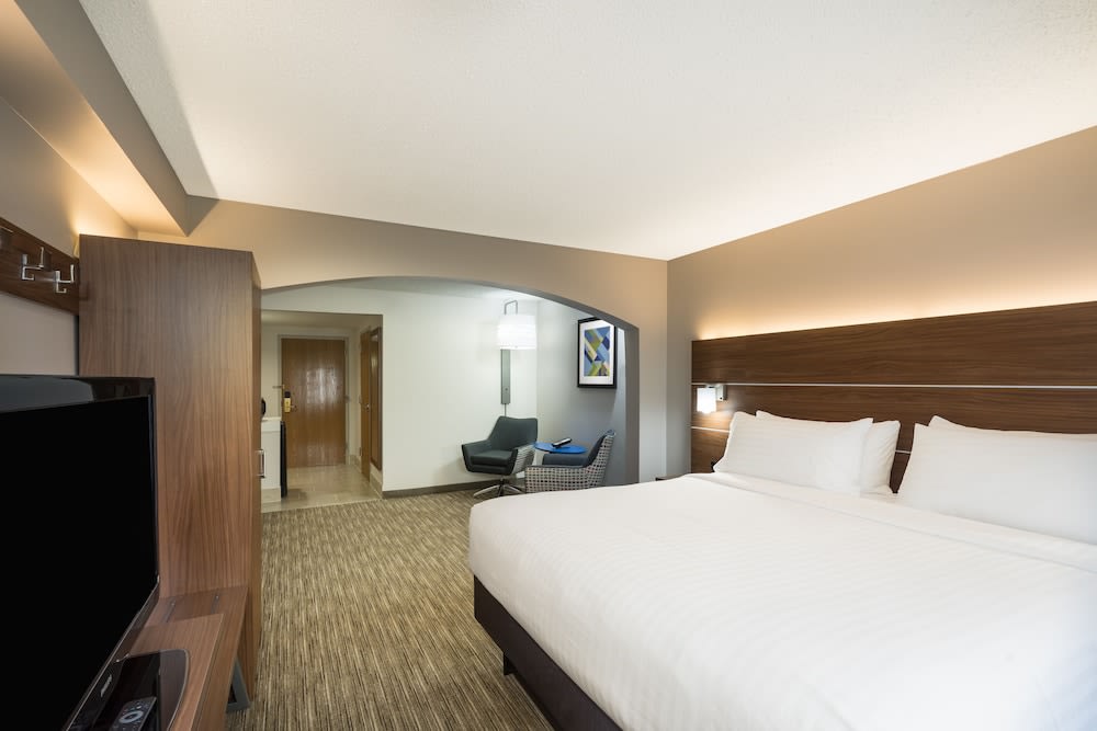 Holiday Inn Express Hotel & Suites Louisville East by IHG 4