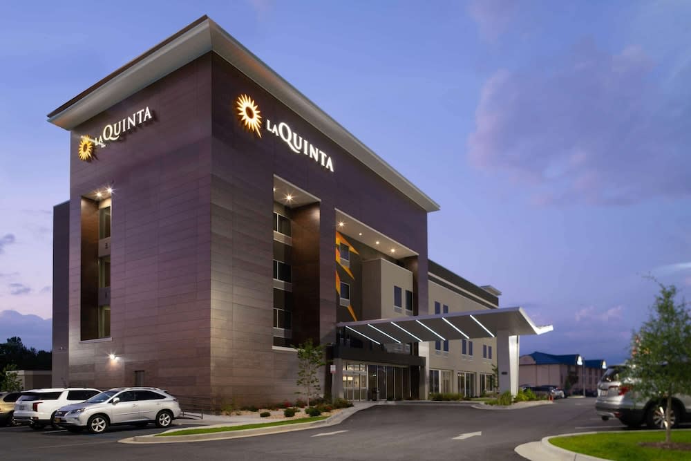 La Quinta Inn & Suites by Wyndham Tifton 1