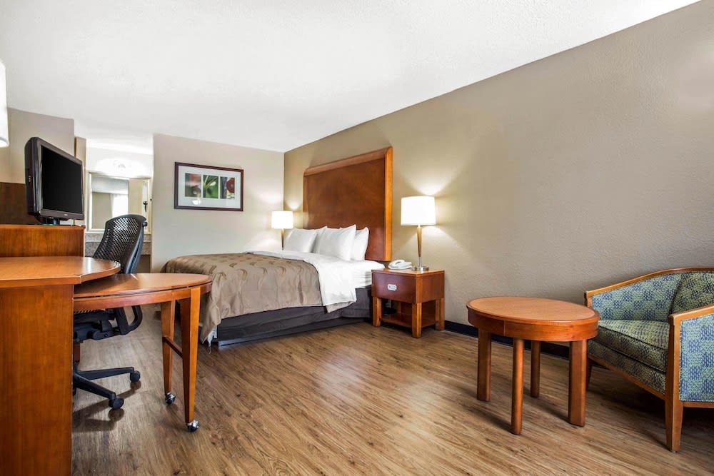 Quality Inn & Suites University Area 1
