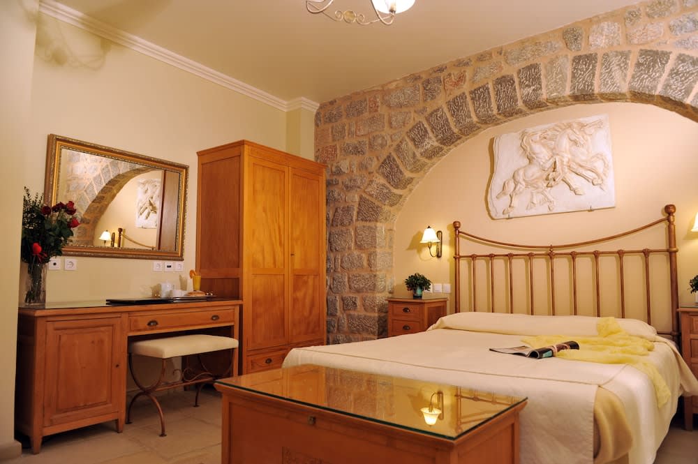 Angelica Traditional Boutique Hotel 3