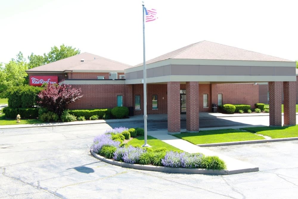 Red Roof Inn Gurnee - Waukegan 1