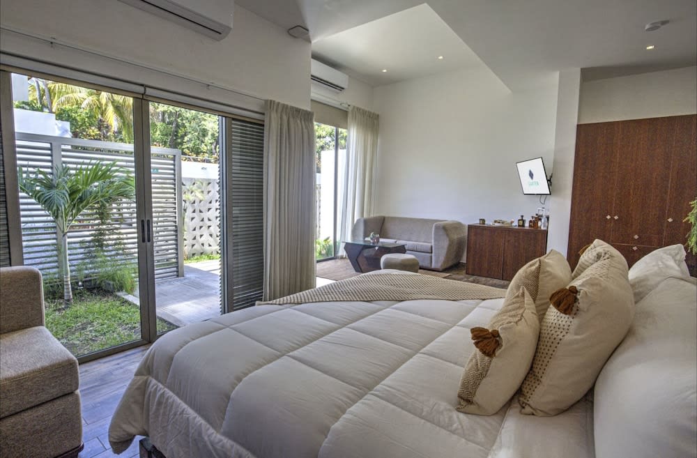 Garten Hotel 2