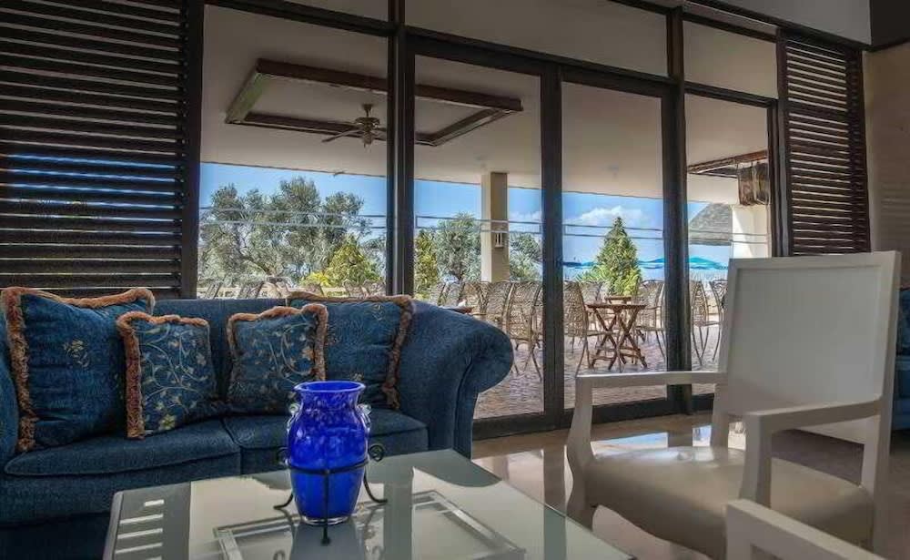 Palmariva Beach Hotel 2