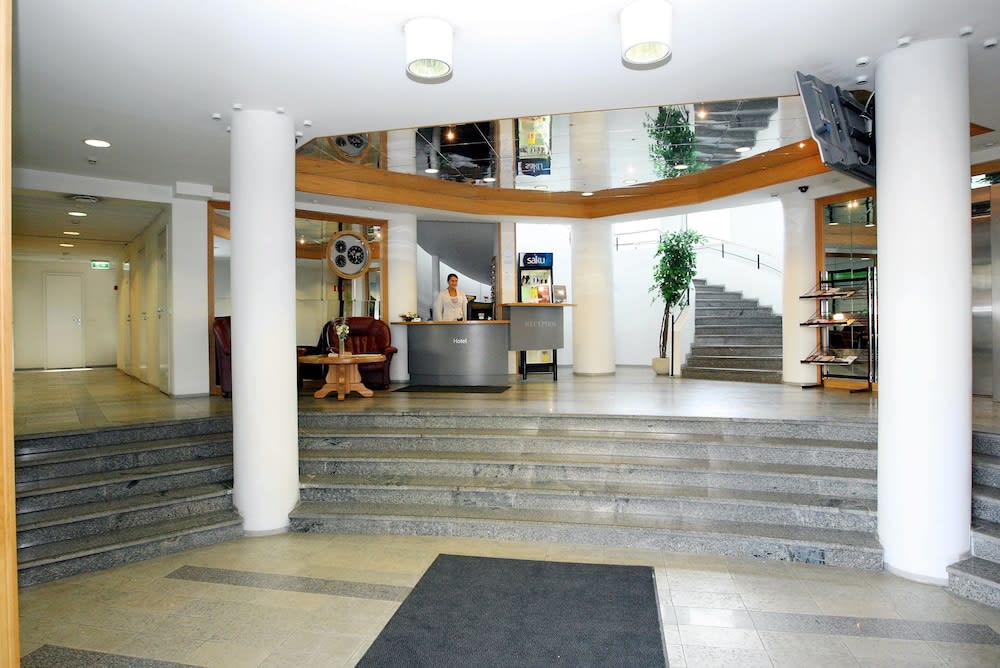 Center Hotel 2