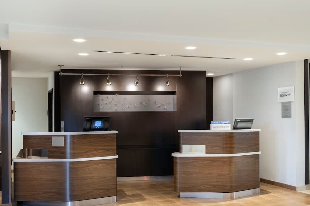Courtyard by Marriott Columbus New Albany 2