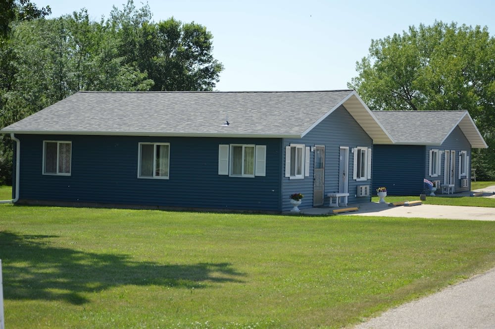 Americas Best Value Inn Suburban 1