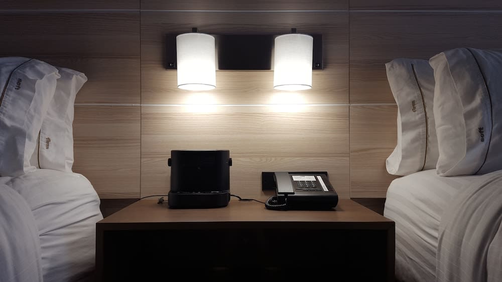 Holiday Inn Express LOUISVILLE NORTHEAST by IHG 2