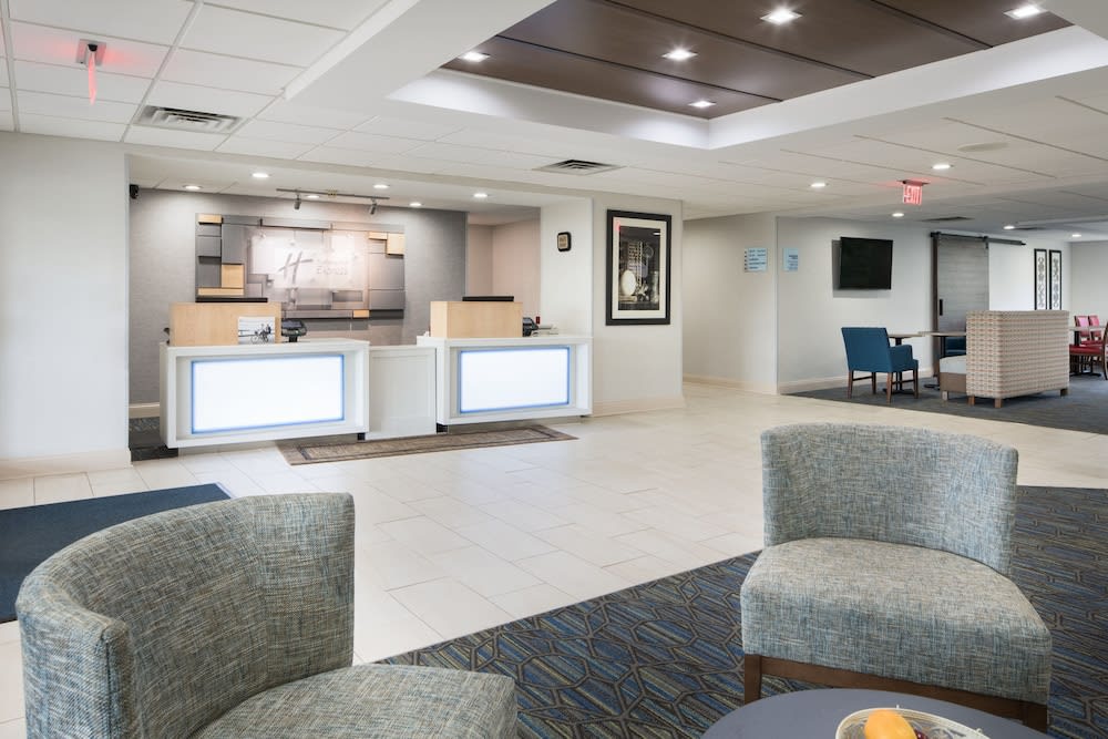 Holiday Inn Express LOUISVILLE NORTHEAST by IHG 1
