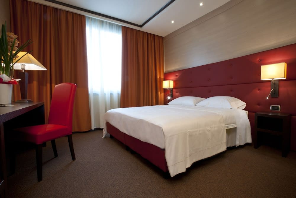 Palace Hotel Legnano 1