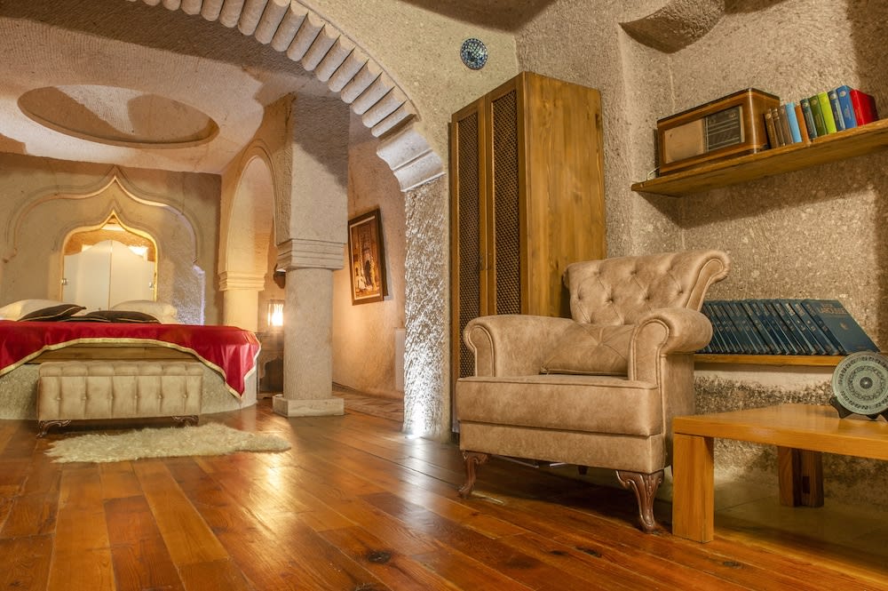 Ottoman Cave Suites 5