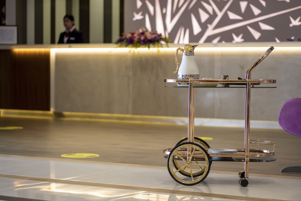 Howard Johnson Plaza by Wyndham Dubai Deira 2