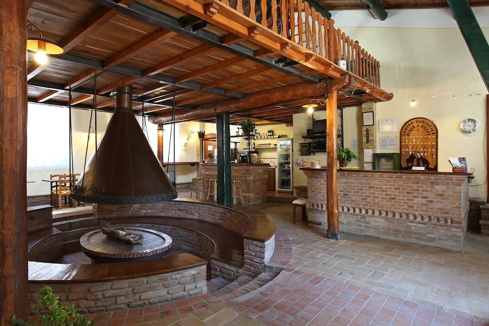 Fattoria Pieve a Salti 2