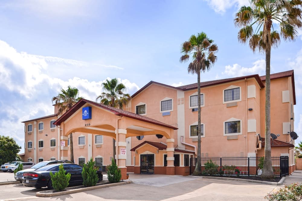 Americas Best Value Inn and Suites Houston FM 1960 1