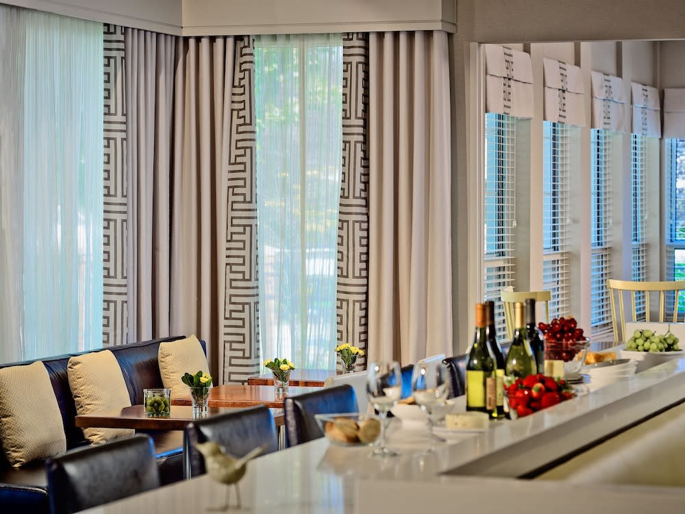 Sonesta ES Suites Cincinnati - Sharonville East 2