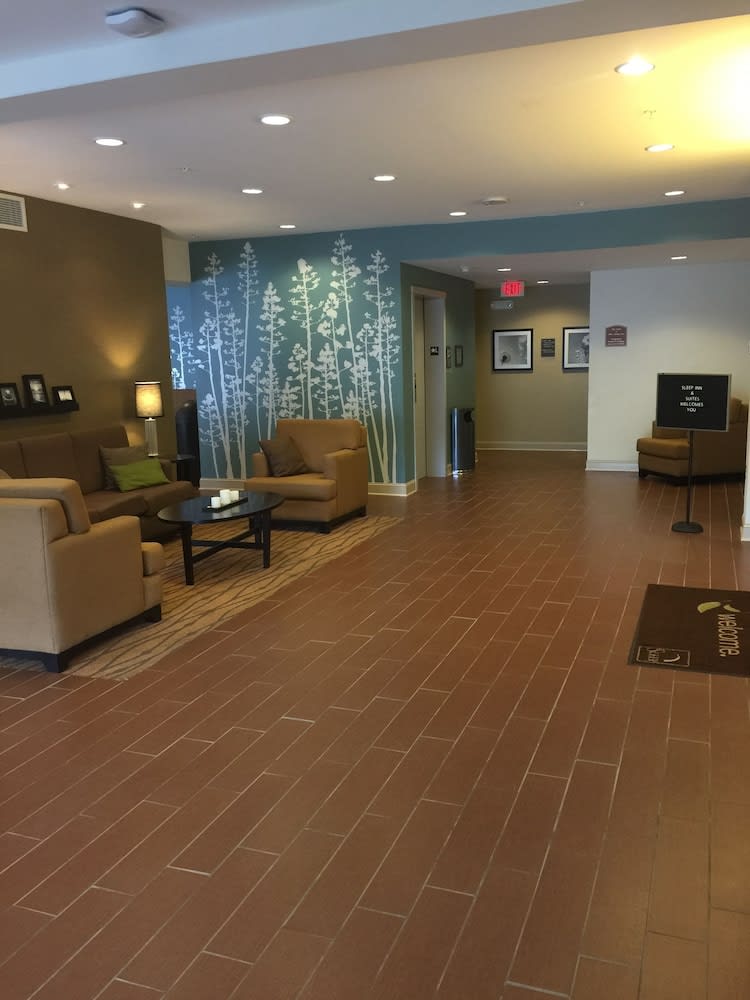 Sleep Inn & Suites Clintwood 2