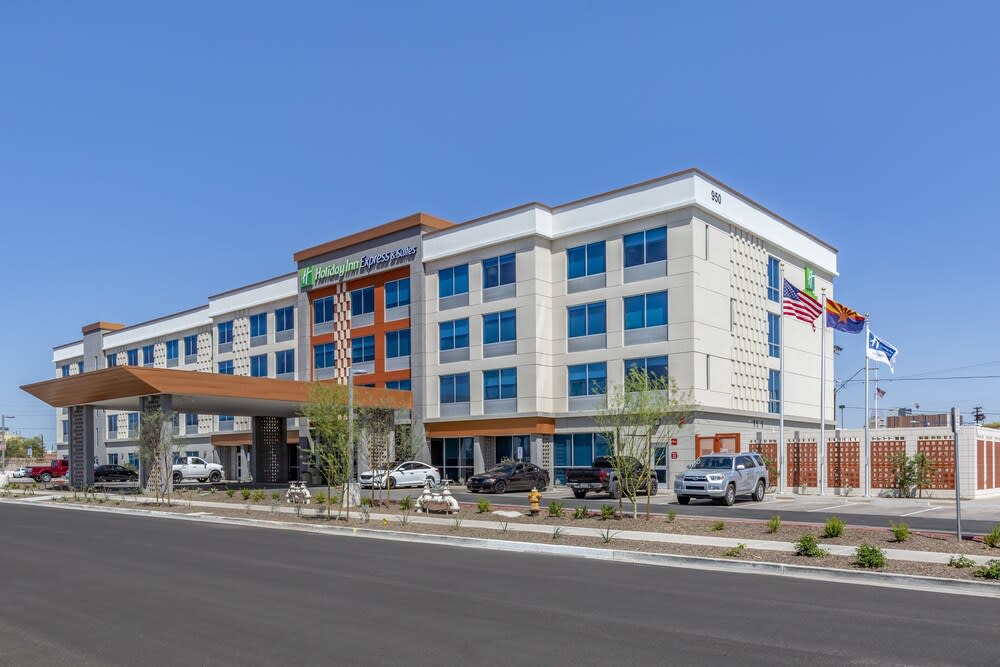 Holiday Inn Express & Suites Phoenix Dwtn - State Capitol by IHG 1