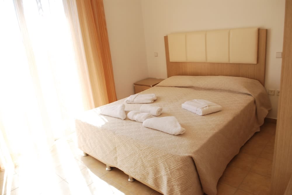 Gennadi Gardens exclusive apartments 2