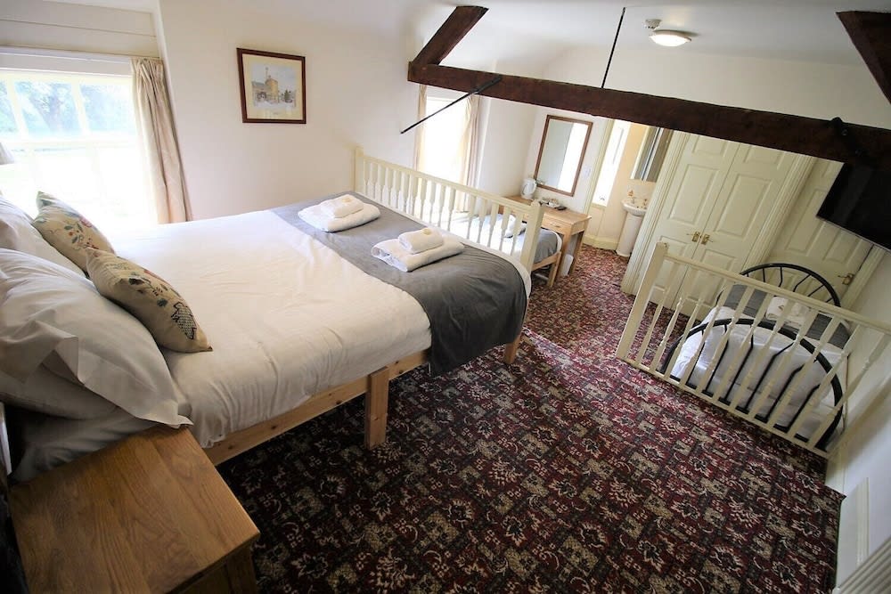The Kings Arms Hotel, Chipping Norton Best deals