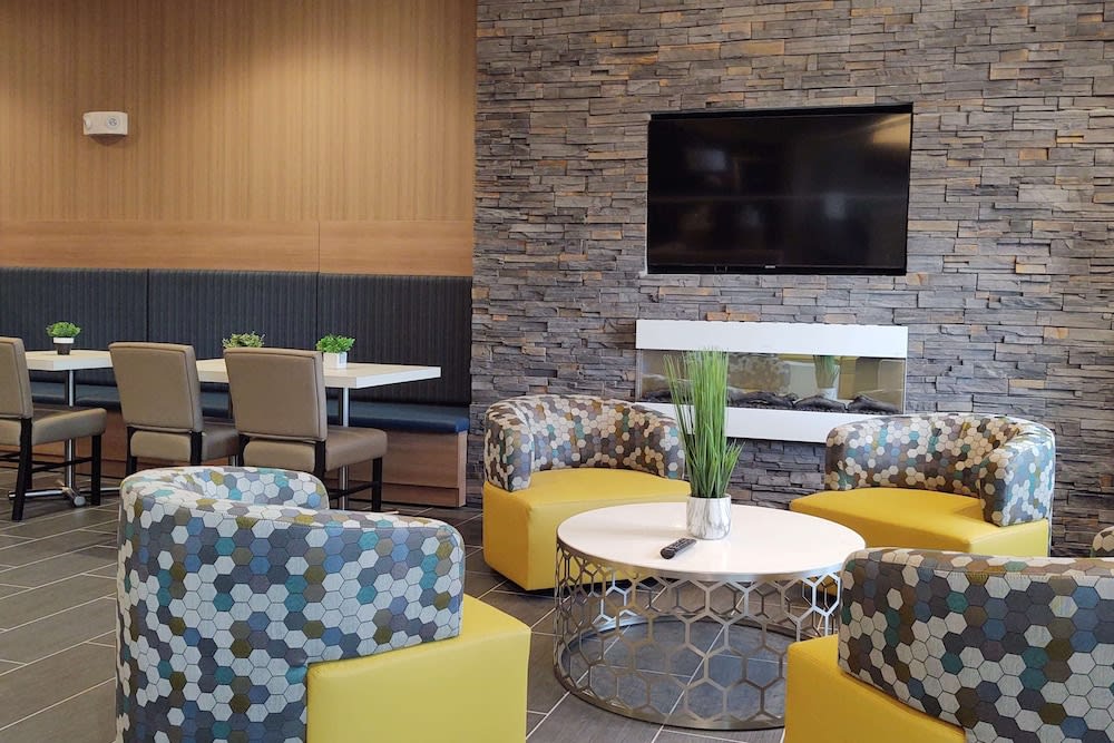 Microtel Inn & Suites by Wyndham Liberty/NE Kansas City Area 2