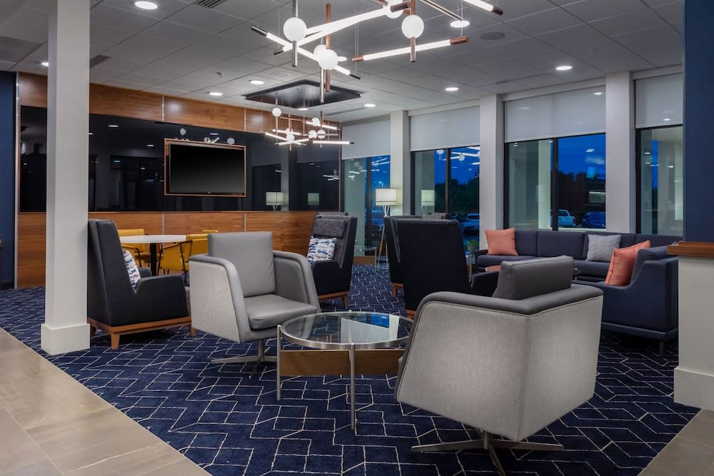 Courtyard by Marriott Memphis East Galleria 2