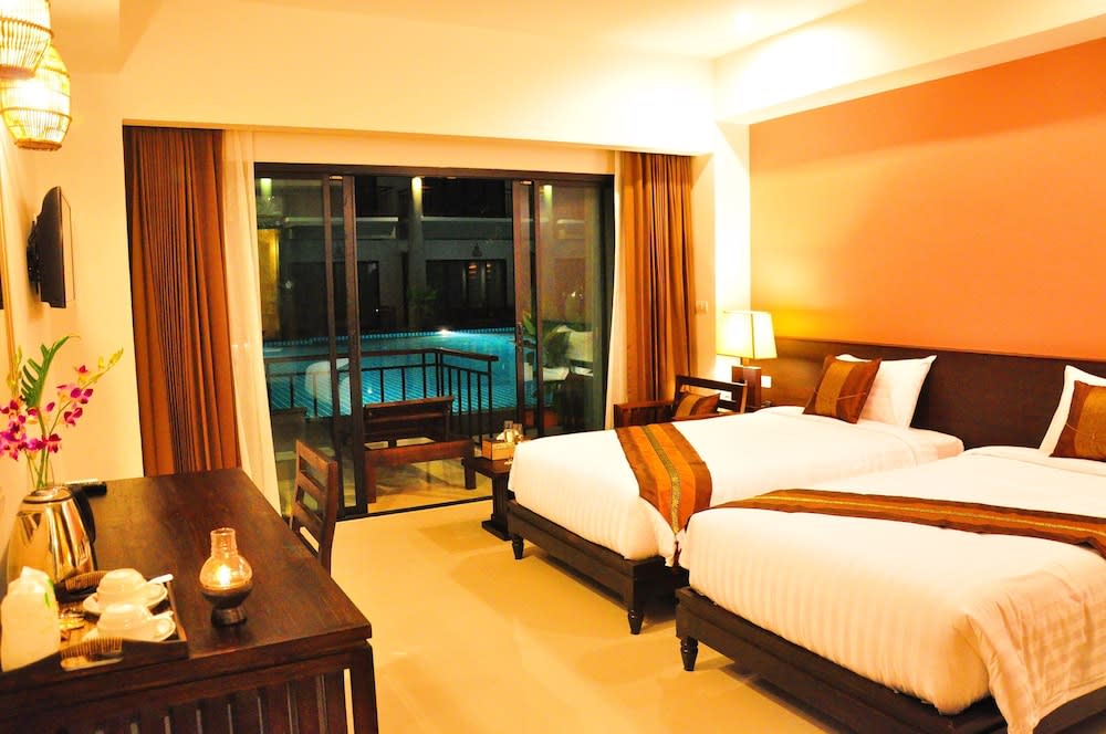 Navatara Phuket Resort 4