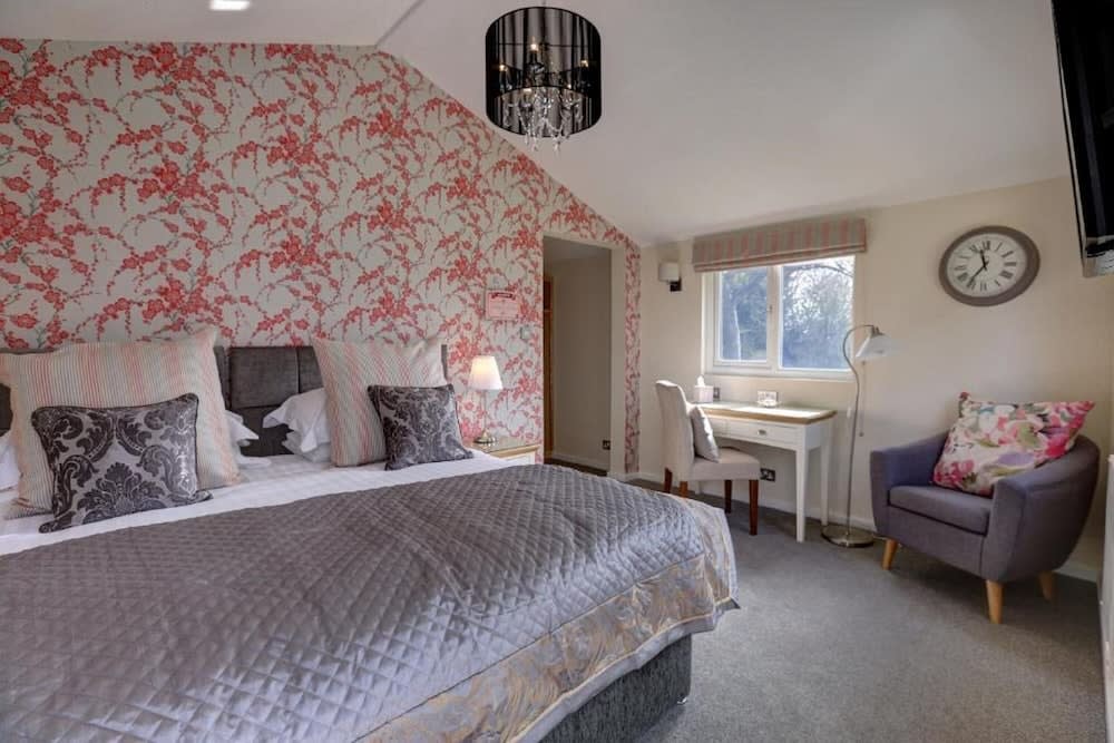 Manor Court Hotel 1