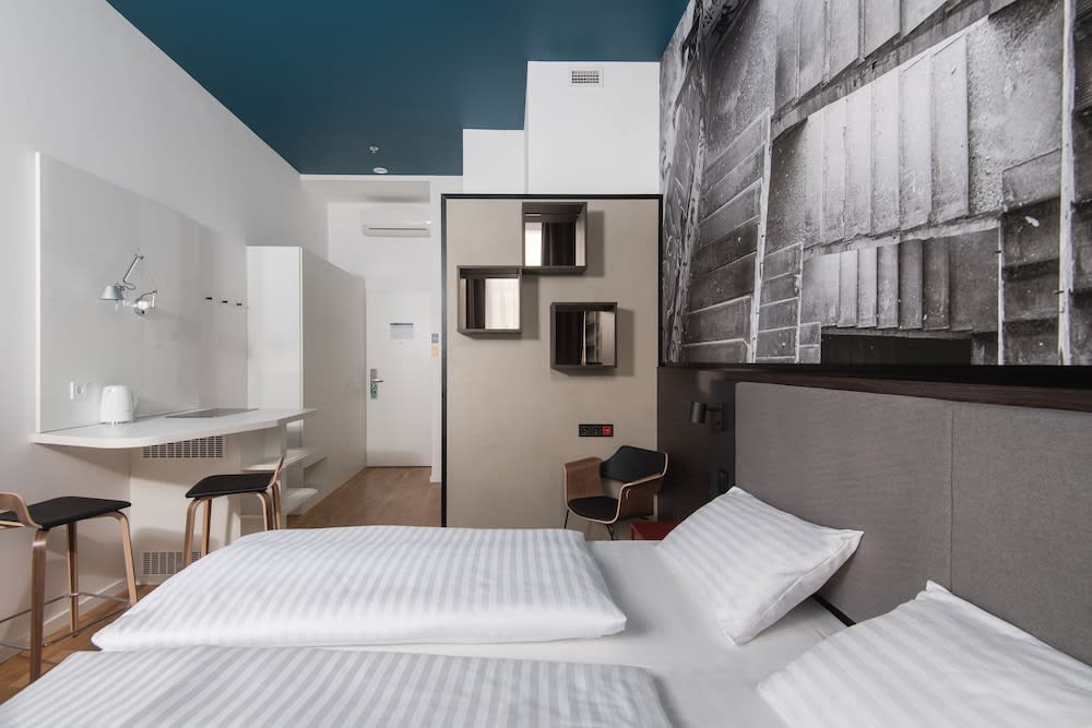 Dean's Home Budapest 5