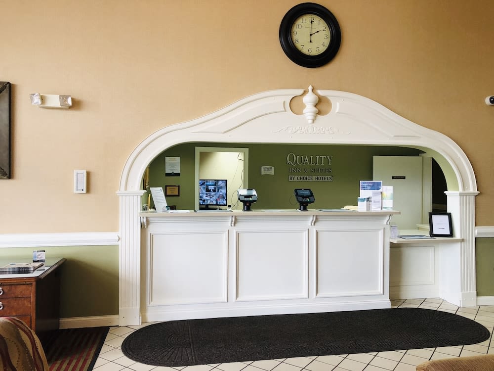 Quality Inn & Suites 2