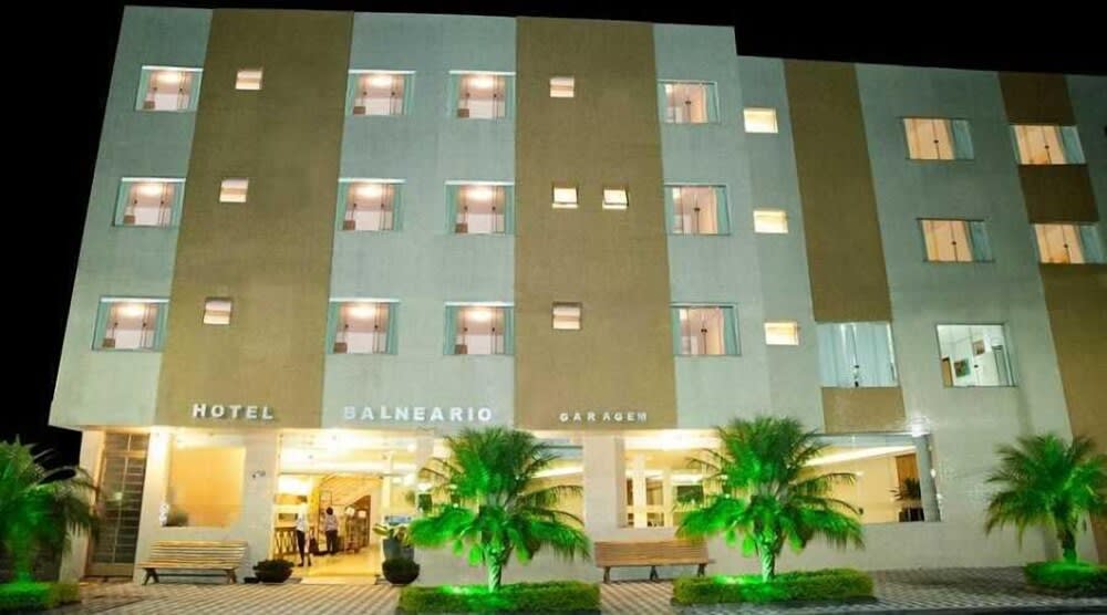 Hotel Balneário 1