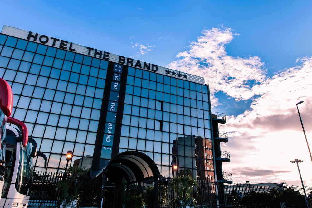 Hotel The Brand 1