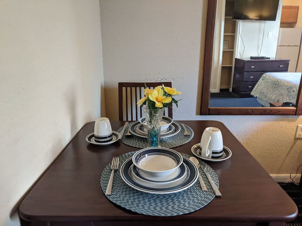 Athens Hotel & Suites 2