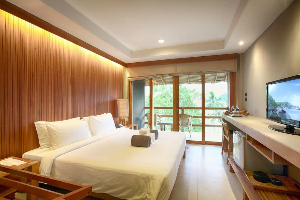 Beach Club by Haadtien 3