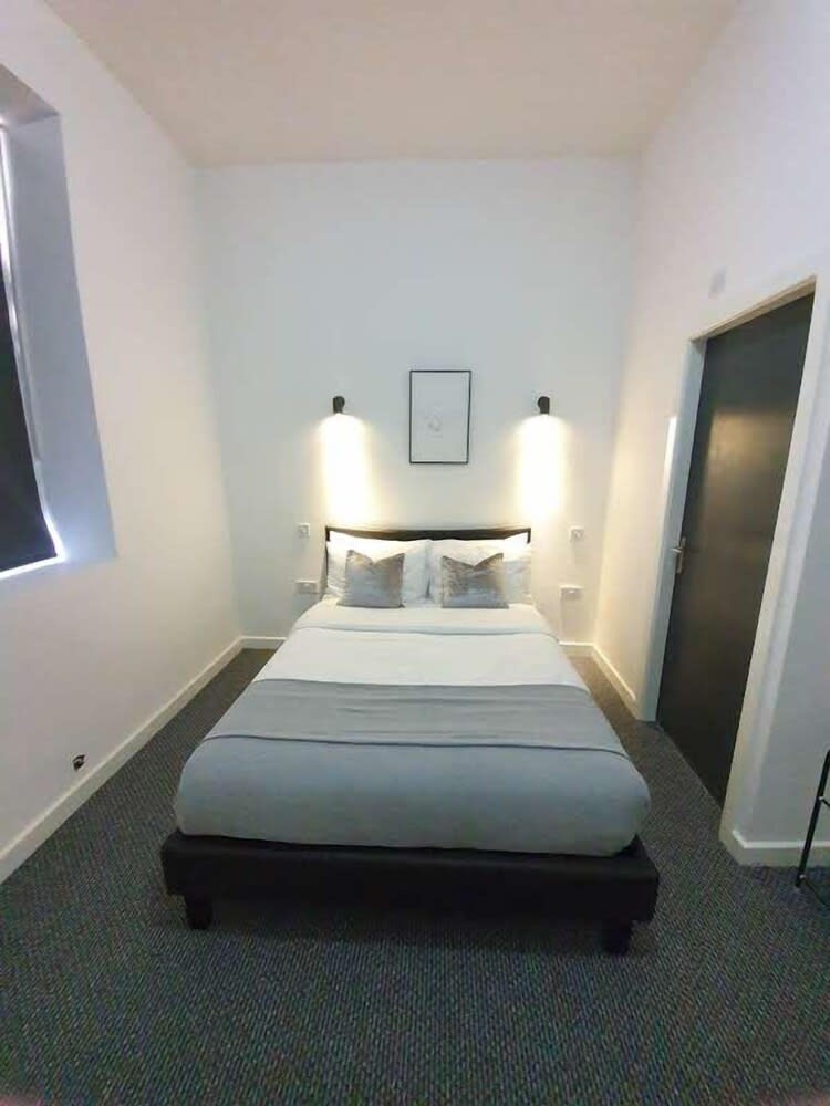 Alexandra Hotel 2